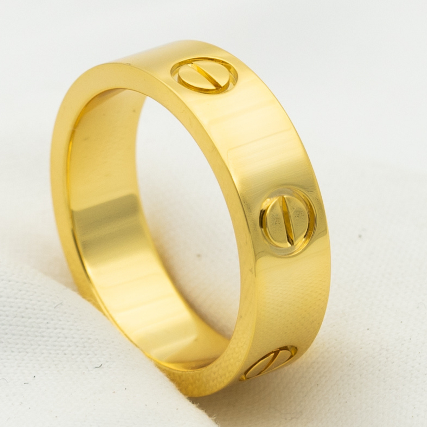 ˇGilded EraˇLOVE RING 5.5MM NO DIAMOND
