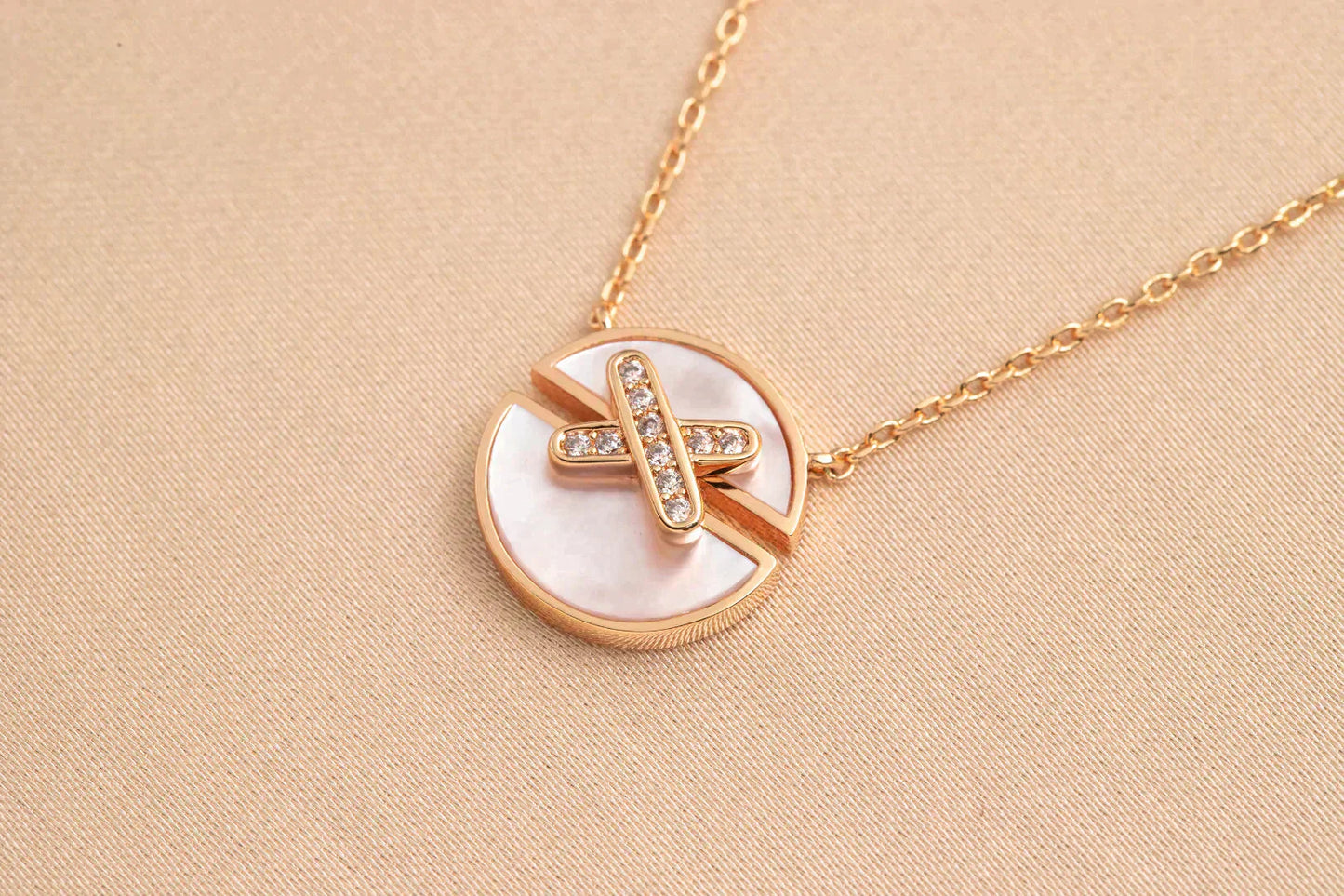ˇGilded EraˇJEUX DE ROSE GOLD DIAMOND NECKLACE