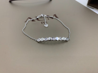 ˇGilded EraˇBEE LOVE BRACELET DIAMOND