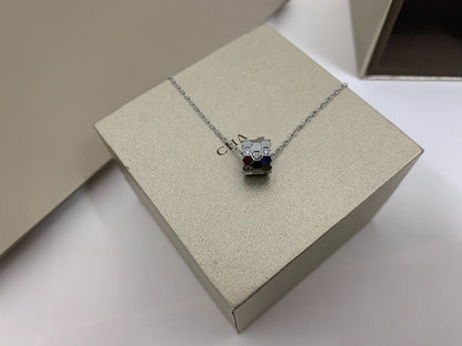 ˇGilded EraˇBEE LOVE DIAMOND NECKLACE