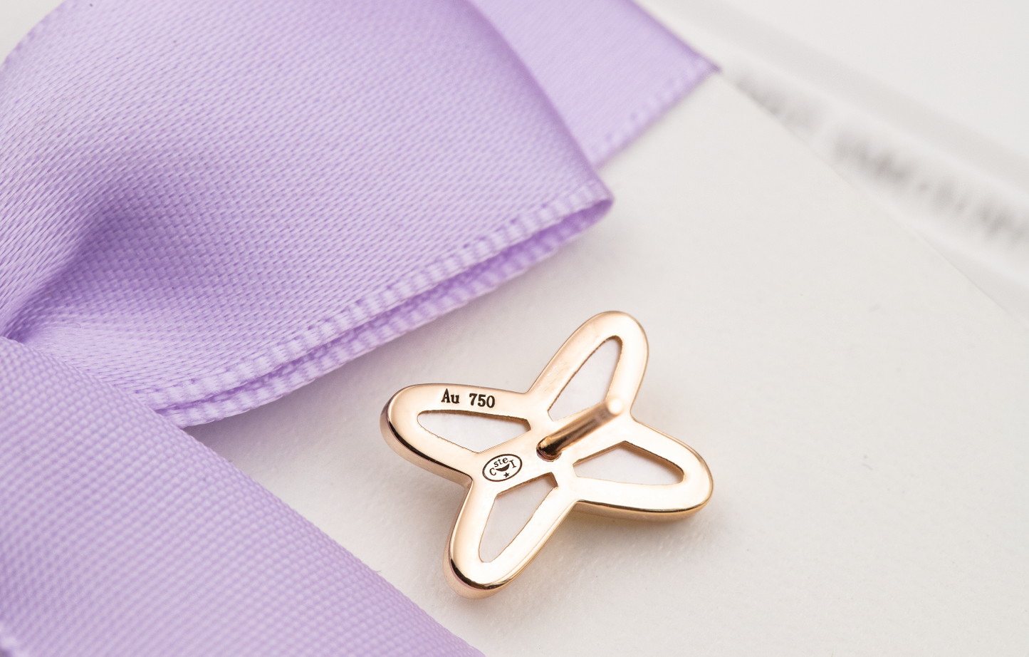 ˇGilded EraˇJEUX DE WHITE MOP ROSE GOLD DIAMOND EARRINGS