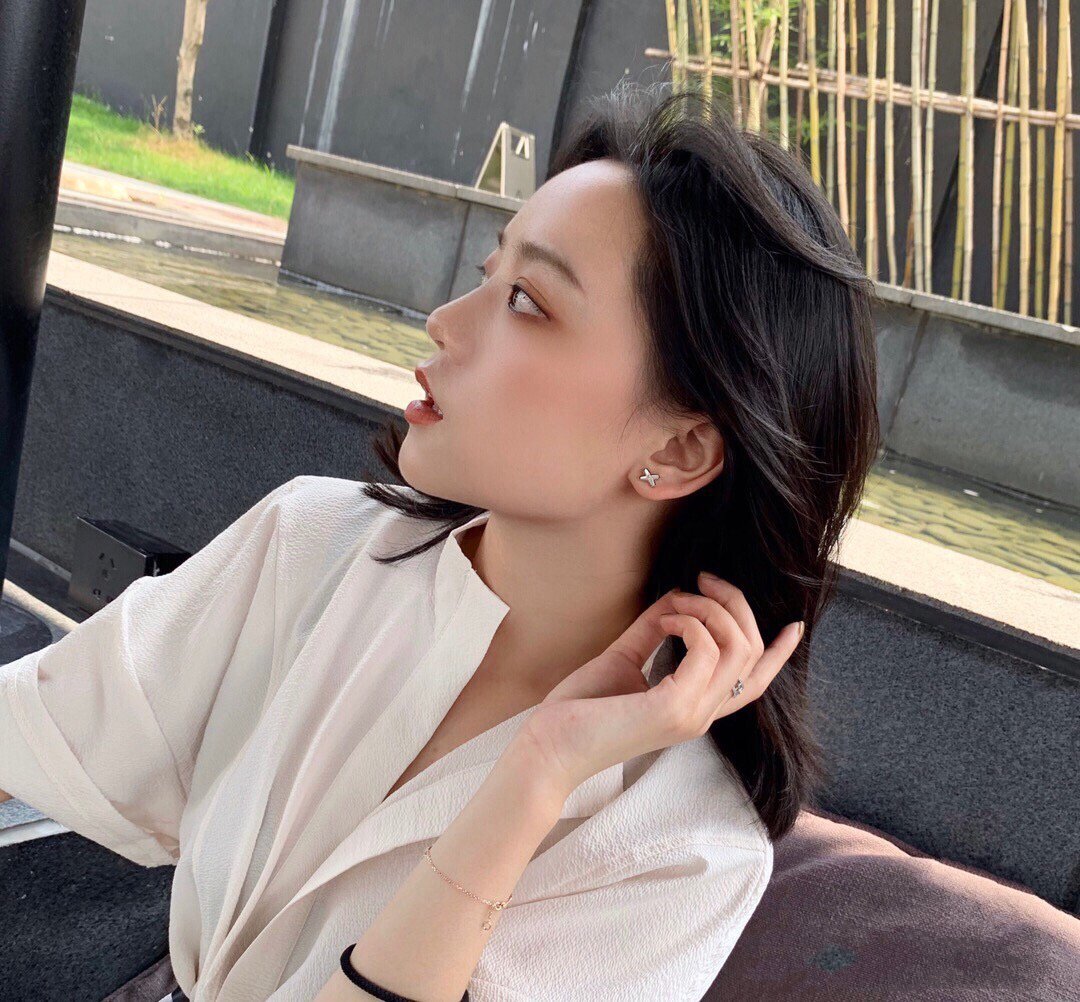 ˇGilded EraˇJEUX DE WHITE MOP ROSE GOLD DIAMOND EARRINGS