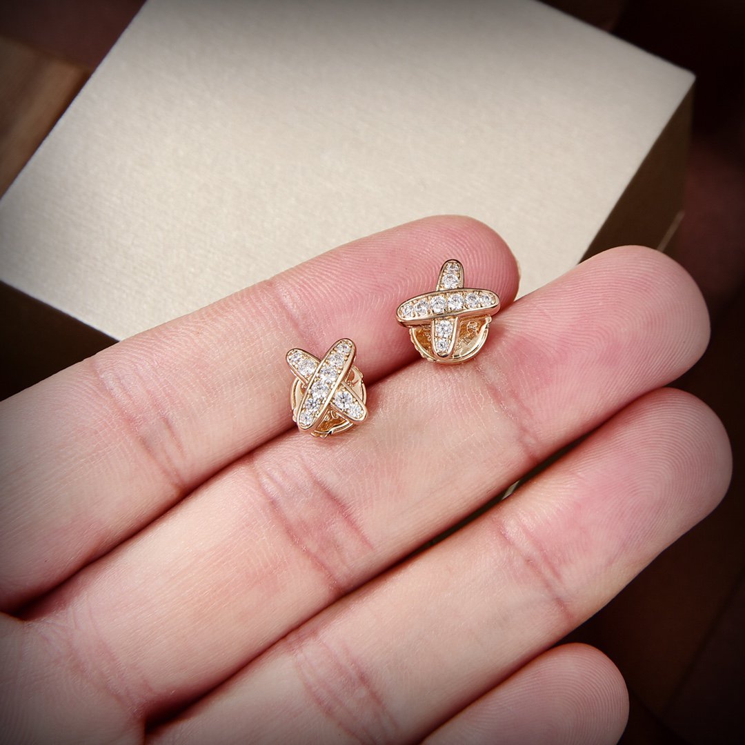 ˇGilded EraˇJEUX DE GOLD DIAMOND EARRINGS
