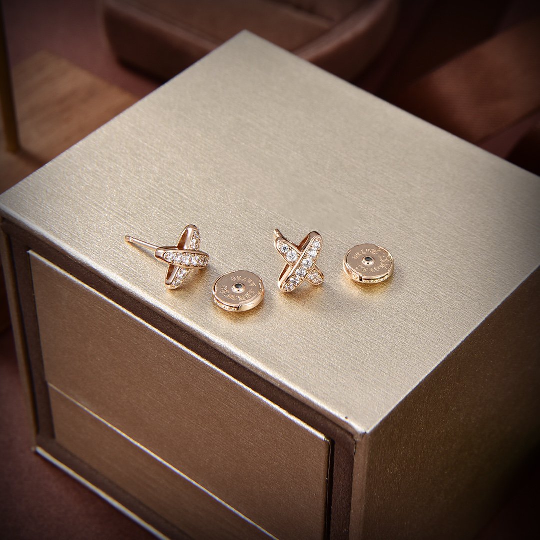 ˇGilded EraˇJEUX DE GOLD DIAMOND EARRINGS