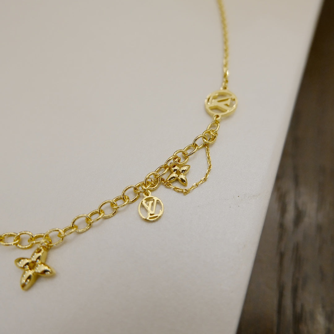 ˇGilded EraˇBLOOMING SUPPLE NECKLACE BRASS