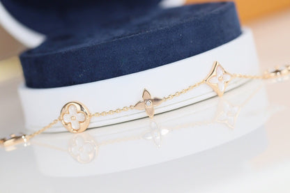 ˇGilded EraˇLEAF CLOVER BRACELET