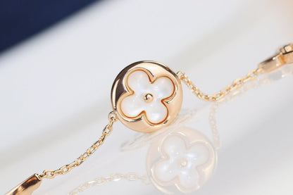 ˇGilded EraˇLEAF CLOVER BRACELET