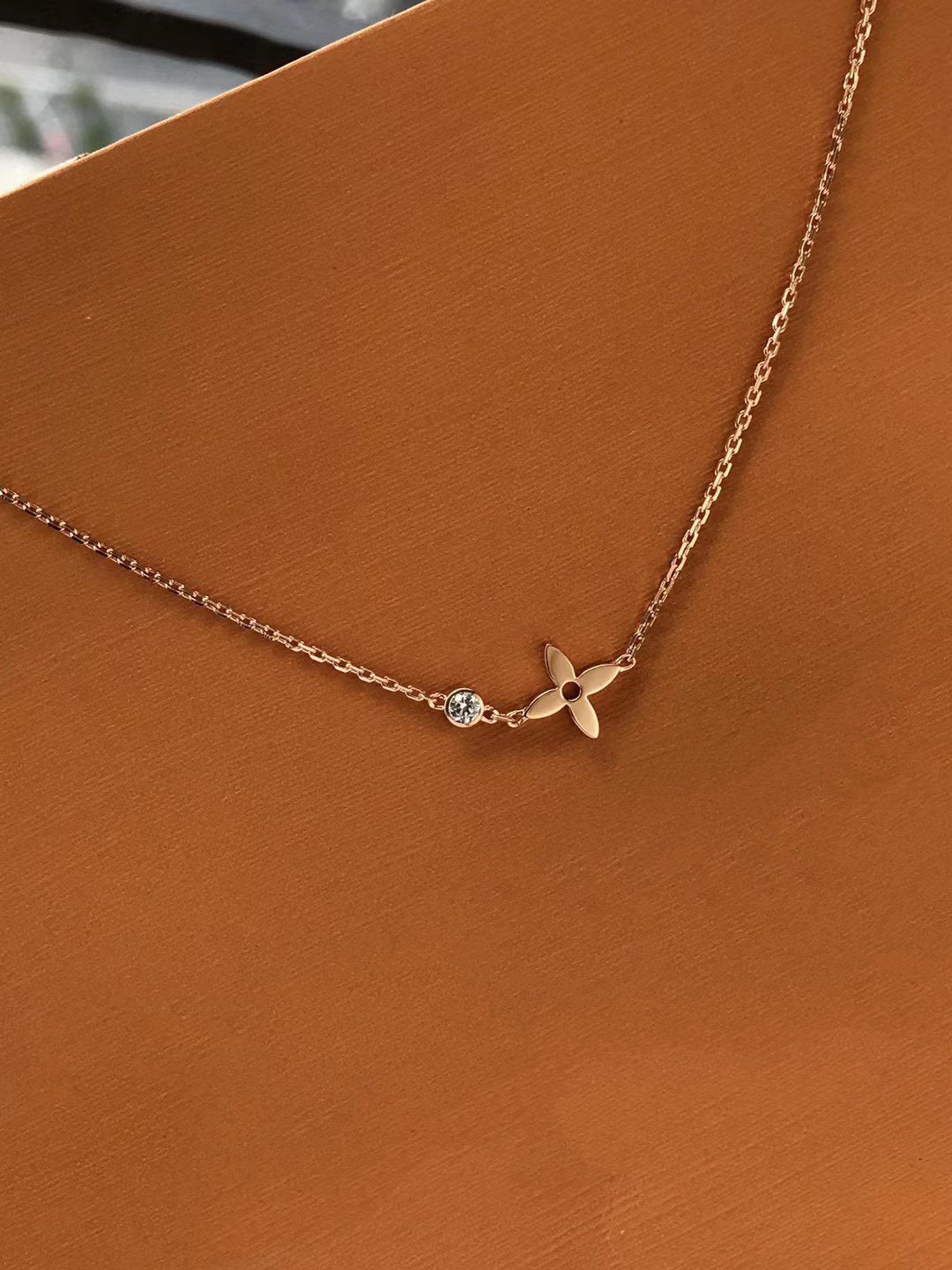 ˇGilded EraˇBLOSSOM PENDANT PINK GOLD AND DIAMOND