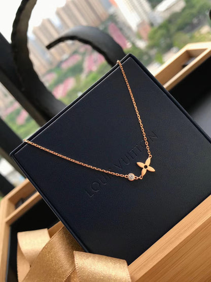 ˇGilded EraˇBLOSSOM PENDANT PINK GOLD AND DIAMOND