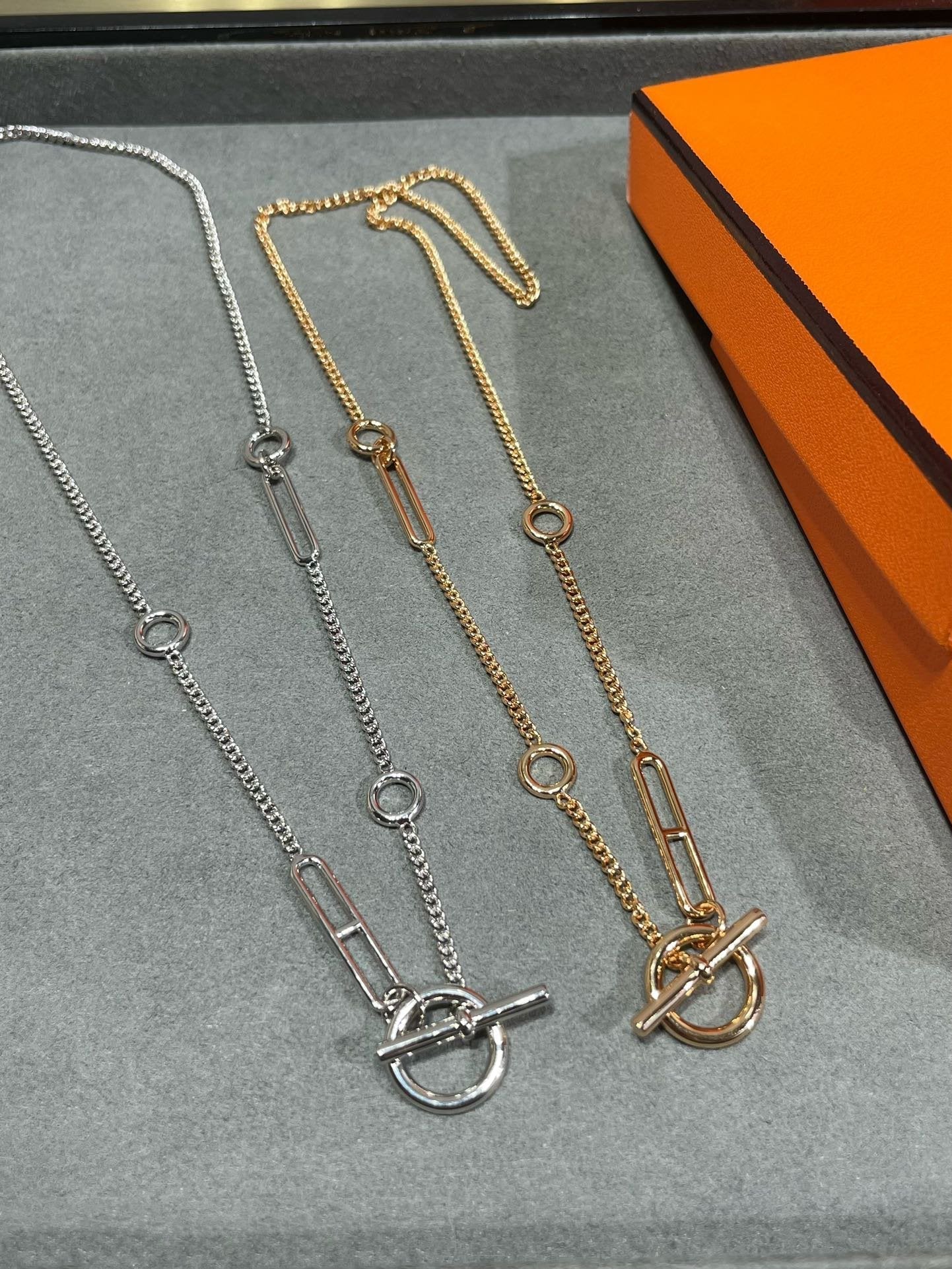 ˇGilded EraˇHM STERLING CHAINE D'ANCRE HEART