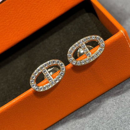 ˇGilded EraˇHM FULL DIAMOND PIG NOSE STUD EARRINGS