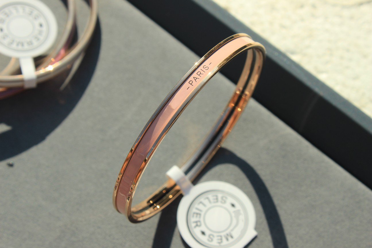 ˇGilded EraˇHM UNI BANGLE BAG