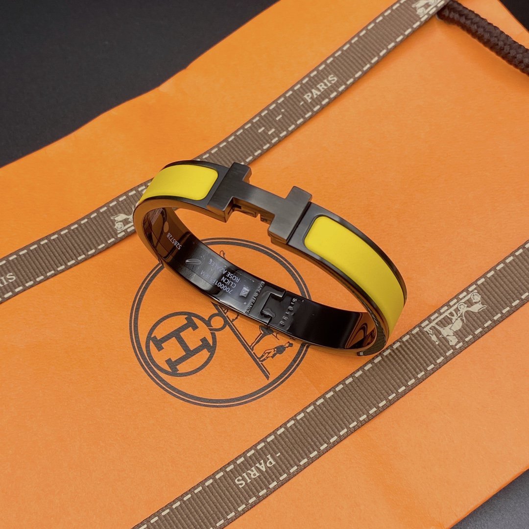 ˇGilded EraˇCLIC HM SO BLACK YELLOW BRACELET
