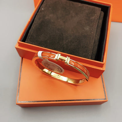 ˇGilded EraˇCLASSIC HM CLIC RED 8MM ENAMEL BRACELET