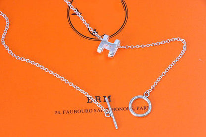 ˇGilded EraˇHM NECKLACE H LETTER OVAL SERIES