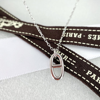 ˇGilded EraˇHM PIG NOSE NECKLACE