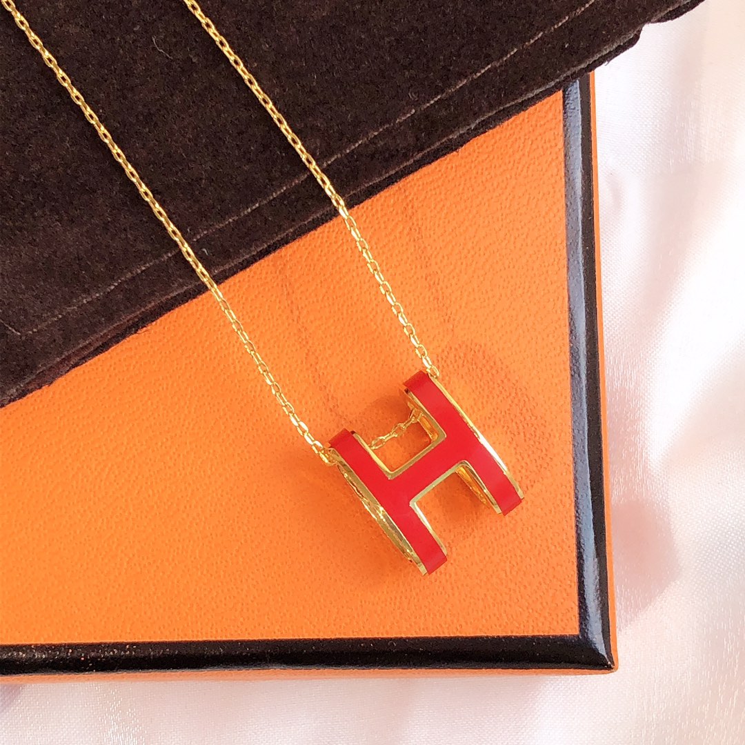 ˇGilded EraˇHM CLIC RED ENAMEL GOLD NECKLACE