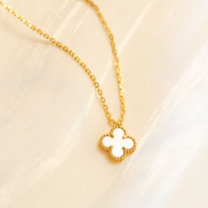 ˇGilded EraˇCLOVER MINI 9.5MM WHITE MOTHER-OF-PEARL NECKLACE