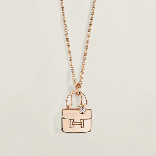 ˇGilded EraˇAMULETTE PEDANT ROSE GOLD NECKLACE