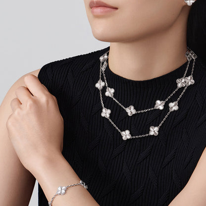 ˇGilded EraˇCLOVER 20 MOTIFS DIAMOND SILVER