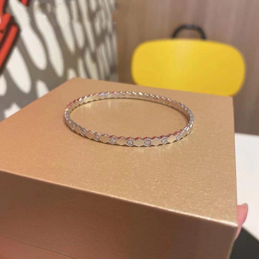ˇGilded EraˇBEE LOVE SILVER DIAMOND BRACELET