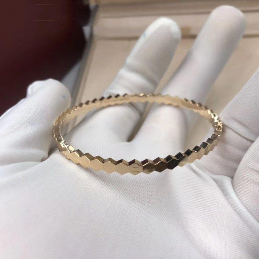 ˇGilded EraˇBEE LOVE GOLD BRACELET
