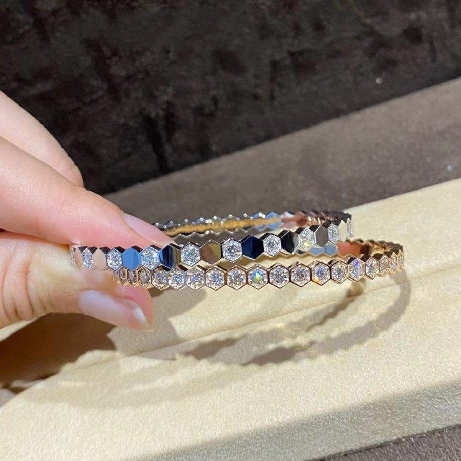 ˇGilded EraˇBEE LOVE GOLD BRACELET FULL DIAMOND