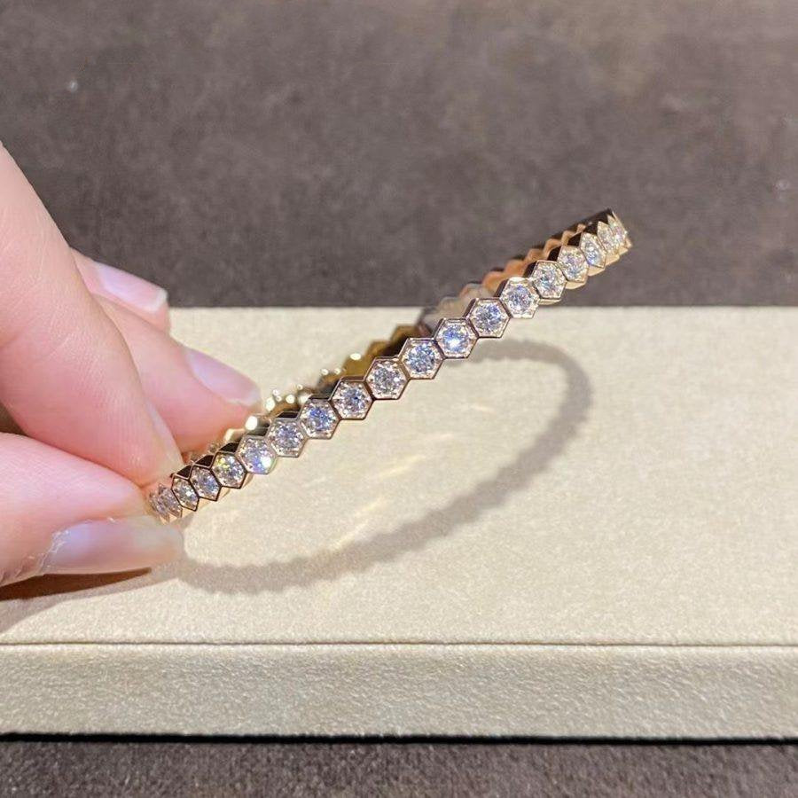 ˇGilded EraˇBEE LOVE GOLD BRACELET FULL DIAMOND