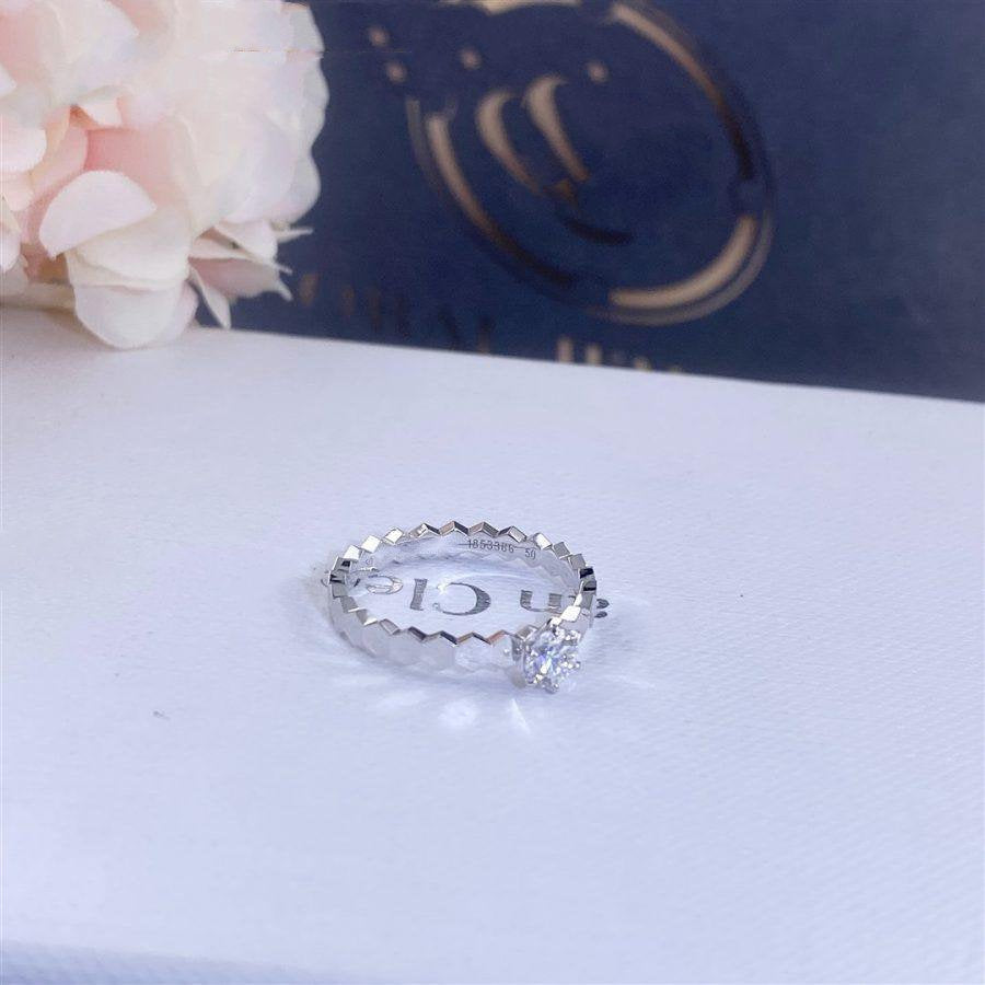 ˇGilded EraˇBEE LOVE RING SILVER 1 DIAMOND