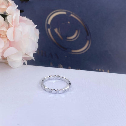ˇGilded EraˇBEE LOVE RING SILVER DIAMOND