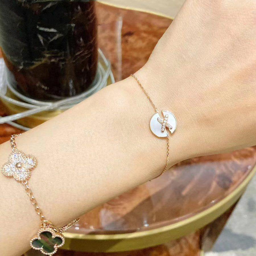ˇGilded EraˇJEUX DE BRACELET MOP PINK GOLD DIAMONDS