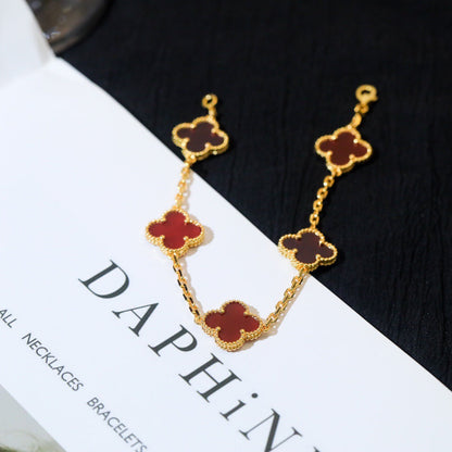 ˇGilded EraˇCLOVER 5 MOTIFS RED AGATE  BRACELET