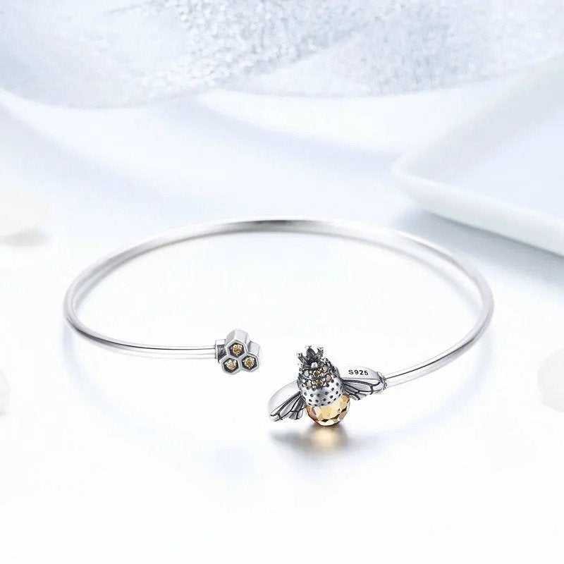[STREET]Crystal Yellow Bee Bangle Silver Cute Insect Bracelets for Women