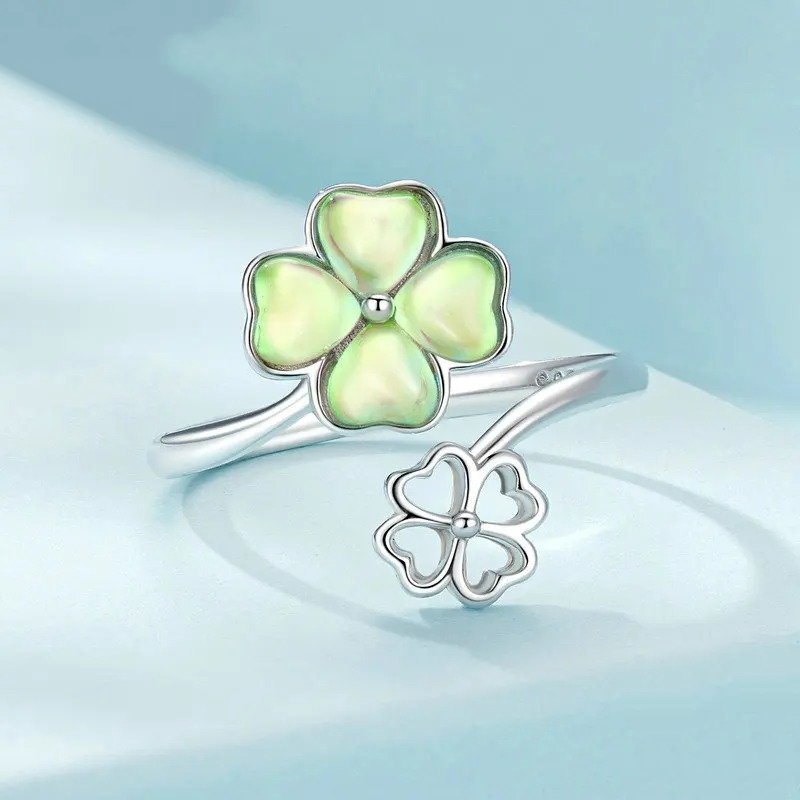 [STREET]White Gold Plated Lucky Four-Leaf Clover Ring