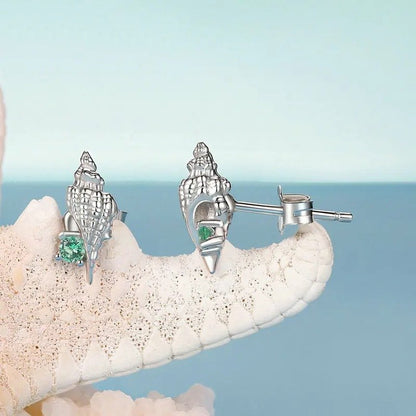 [STREET]Conch Stud Earrings Inlaid Green Zirconia Hypoallergenic Earrings