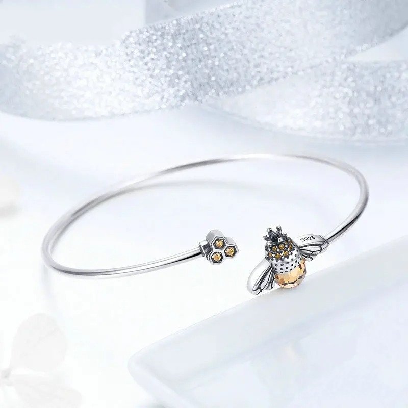 [STREET]Crystal Yellow Bee Bangle Silver Cute Insect Bracelets for Women