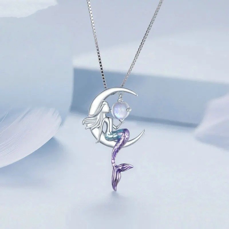 [STREET]Mermaid Pendant Necklace Moon Neck Chain