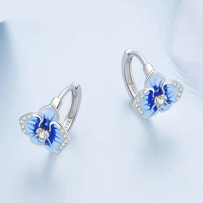 [STREET] Ohrclips mit blauer Emaille-Schmetterlingsorchidee (Phalaenopsis-Blume)