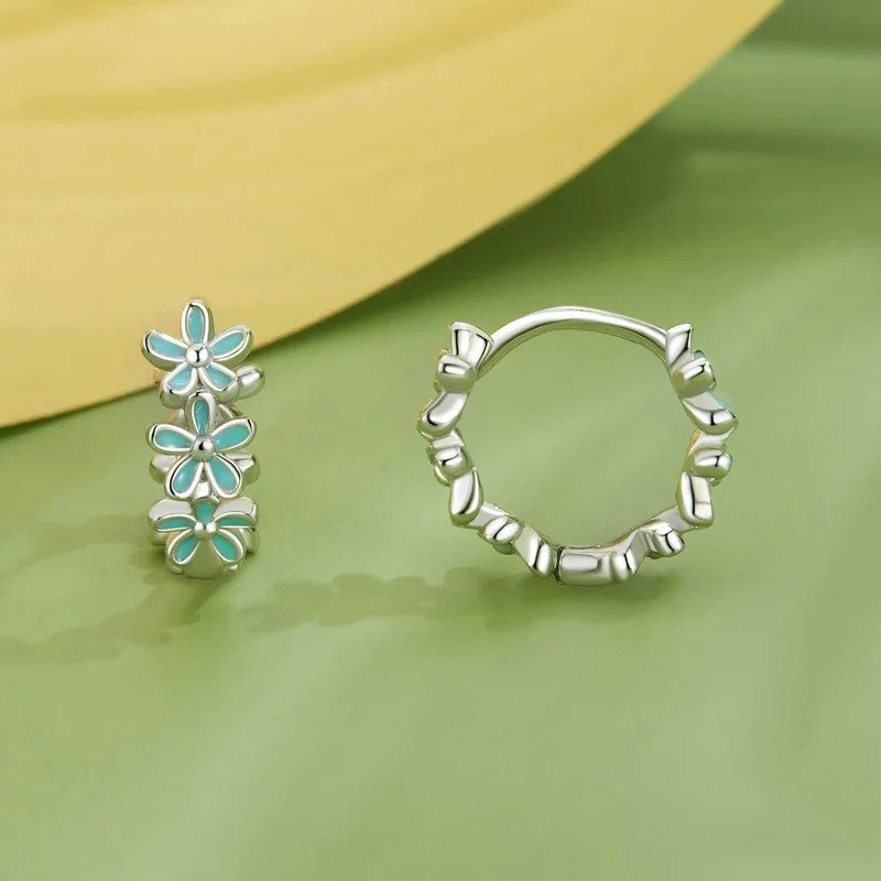 [STREET]Mint Green Garland Hoop Earrings Enamel Flower