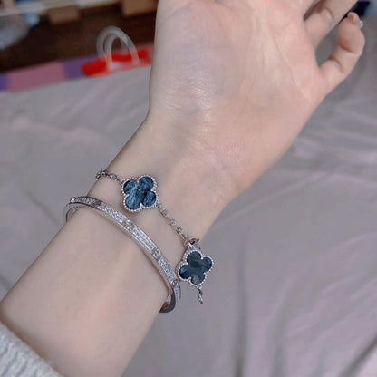 ˇGilded EraˇCLOVER 5 MOTIF PIETERSITE SILVER BRACELET