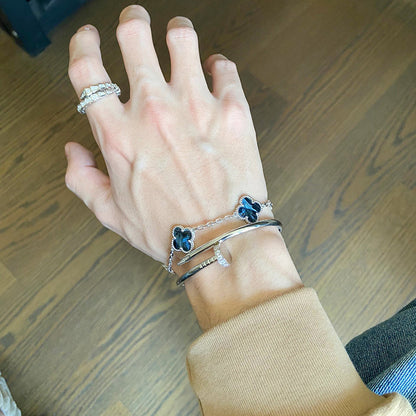 ˇGilded EraˇCLOVER 5 MOTIF PIETERSITE SILVER BRACELET