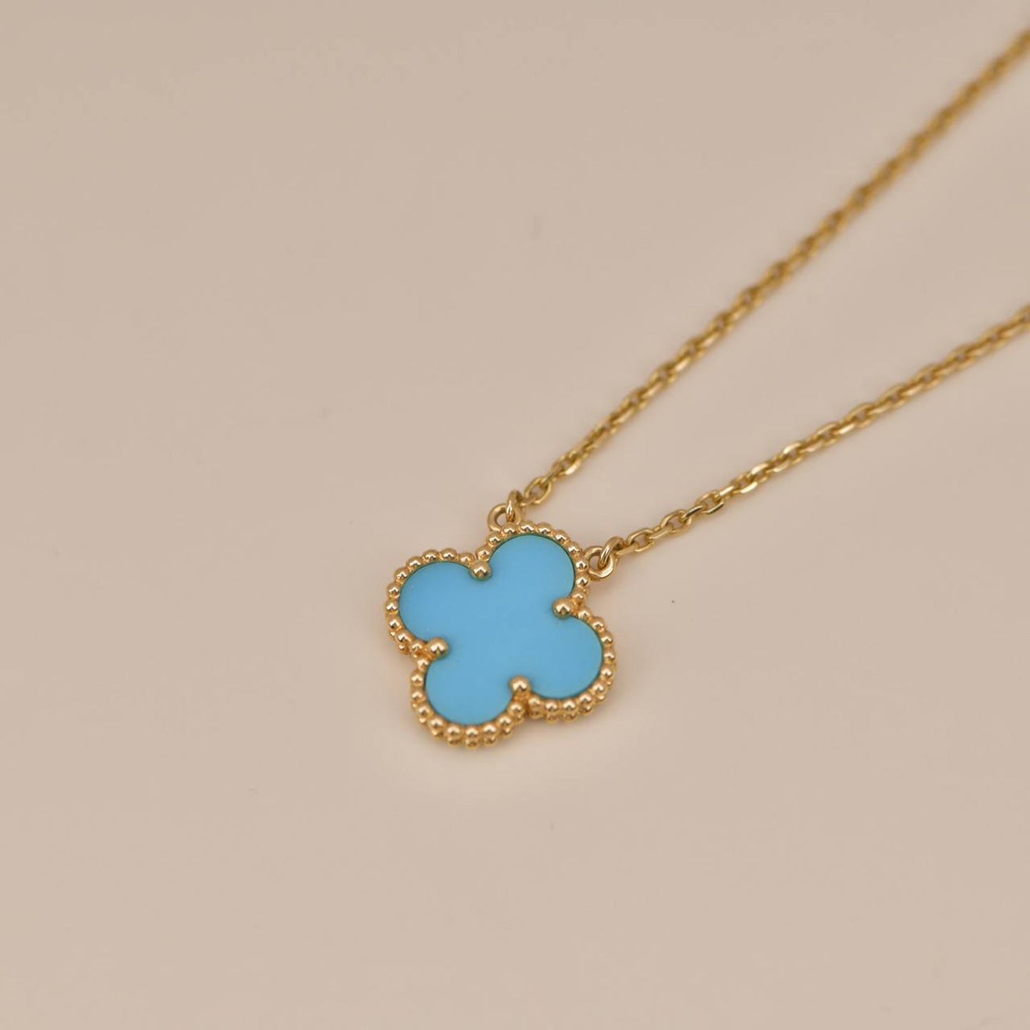 ˇGilded EraˇCLOVER 15MM VINTAGE TURQUOISE NECKLACE