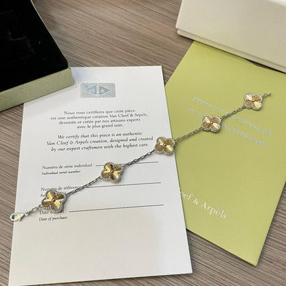 ˇGilded EraˇCLOVER  5 MOTIFS  CHRISTMAS LIMITED EDITION BRACELET