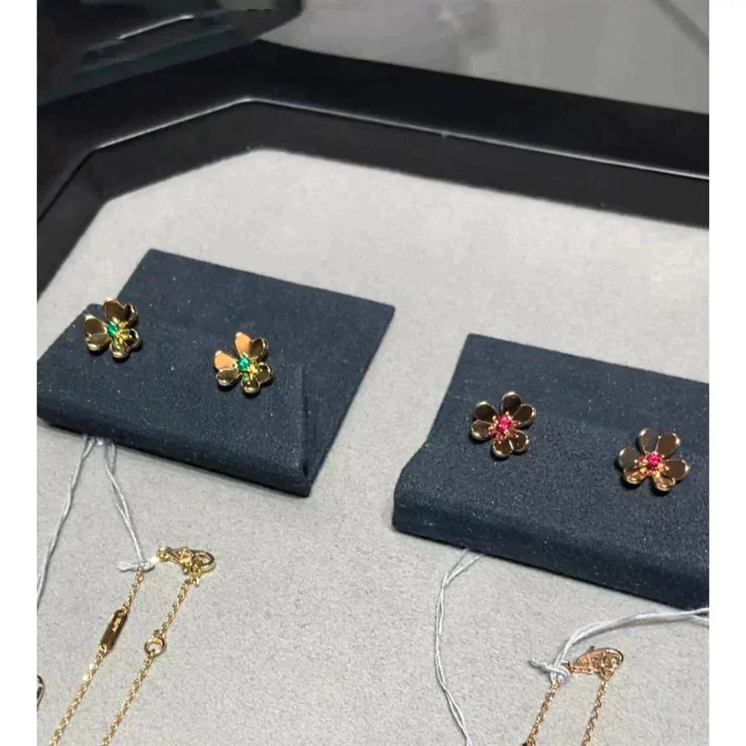 ˇGilded EraˇFRIVOLE  FLOWER PINK EARRINGS