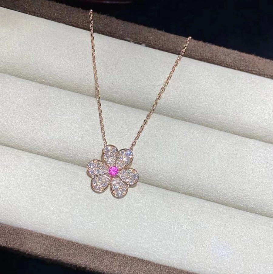 ˇGilded EraˇFRIVOLE ROSE GOLD FLOWER DIAMOND NECKLACE