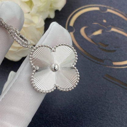 ˇGilded EraˇCLOVER 25MM SILVER BIG CLOVER NECKLACE