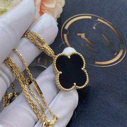 ˇGilded EraˇCLOVER 25MM GOLD ONYX BIG CLOVER NECKLACE