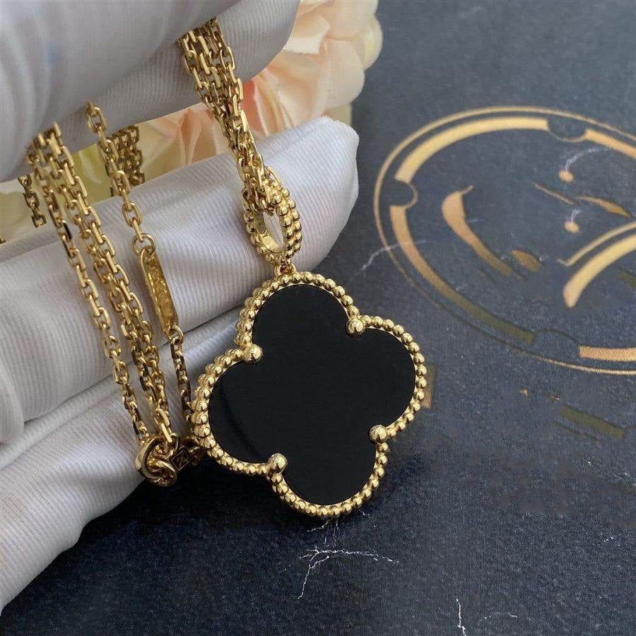 ˇGilded EraˇCLOVER 25MM GOLD ONYX BIG CLOVER NECKLACE