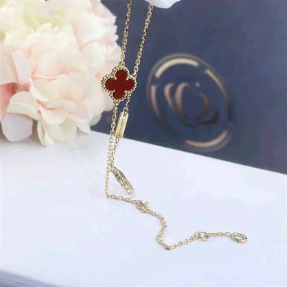 ˇGilded EraˇCLOVER  CARNELIAN SINGLE FLOWER BRACELET