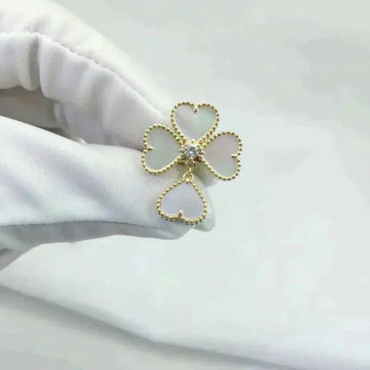 ˇGilded EraˇSWEET CLOVER WHITE MOP RING